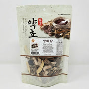 Kosbee Korean Ssanghwa Tang herbal mix in a 3.5 oz package, featuring traditional herbal herbs for health and wellness.